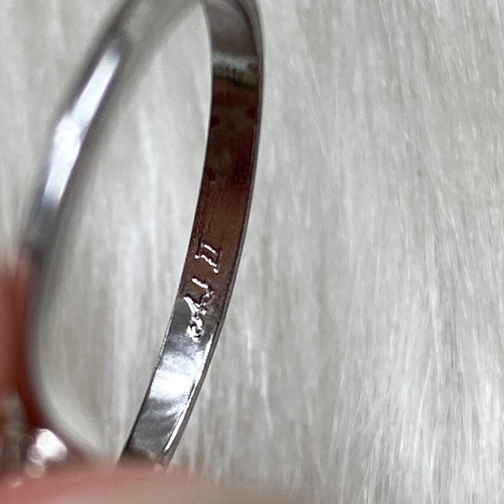 Vintage Signed AJ II Silver Tone Clear Gemstone Bypass Solitaire Ring Size 9.5 - Picture 7 of 7